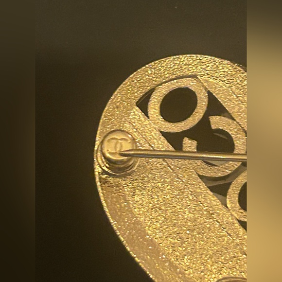 Chanel Crystal CC and Coco Mark Brooch Silver and Pink C23B - Picture 12 of 16